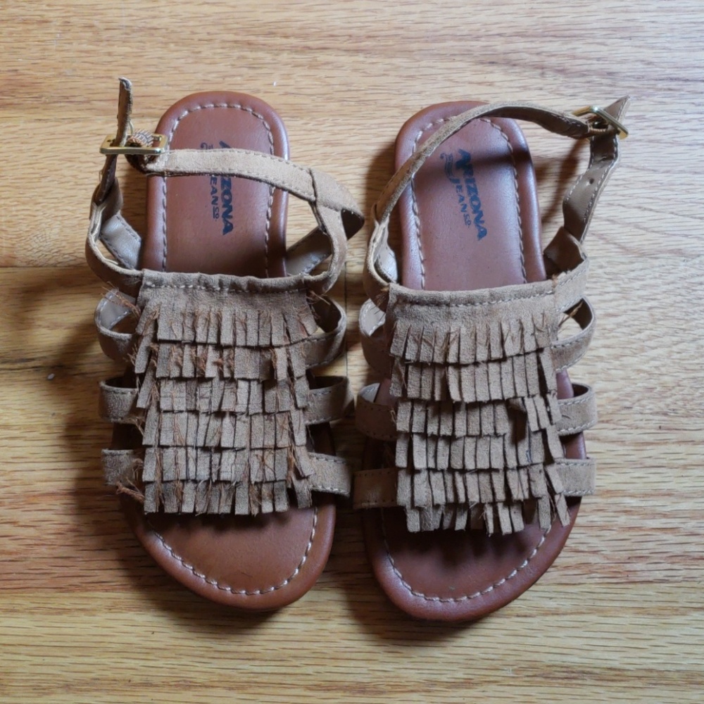 Fringe sandals